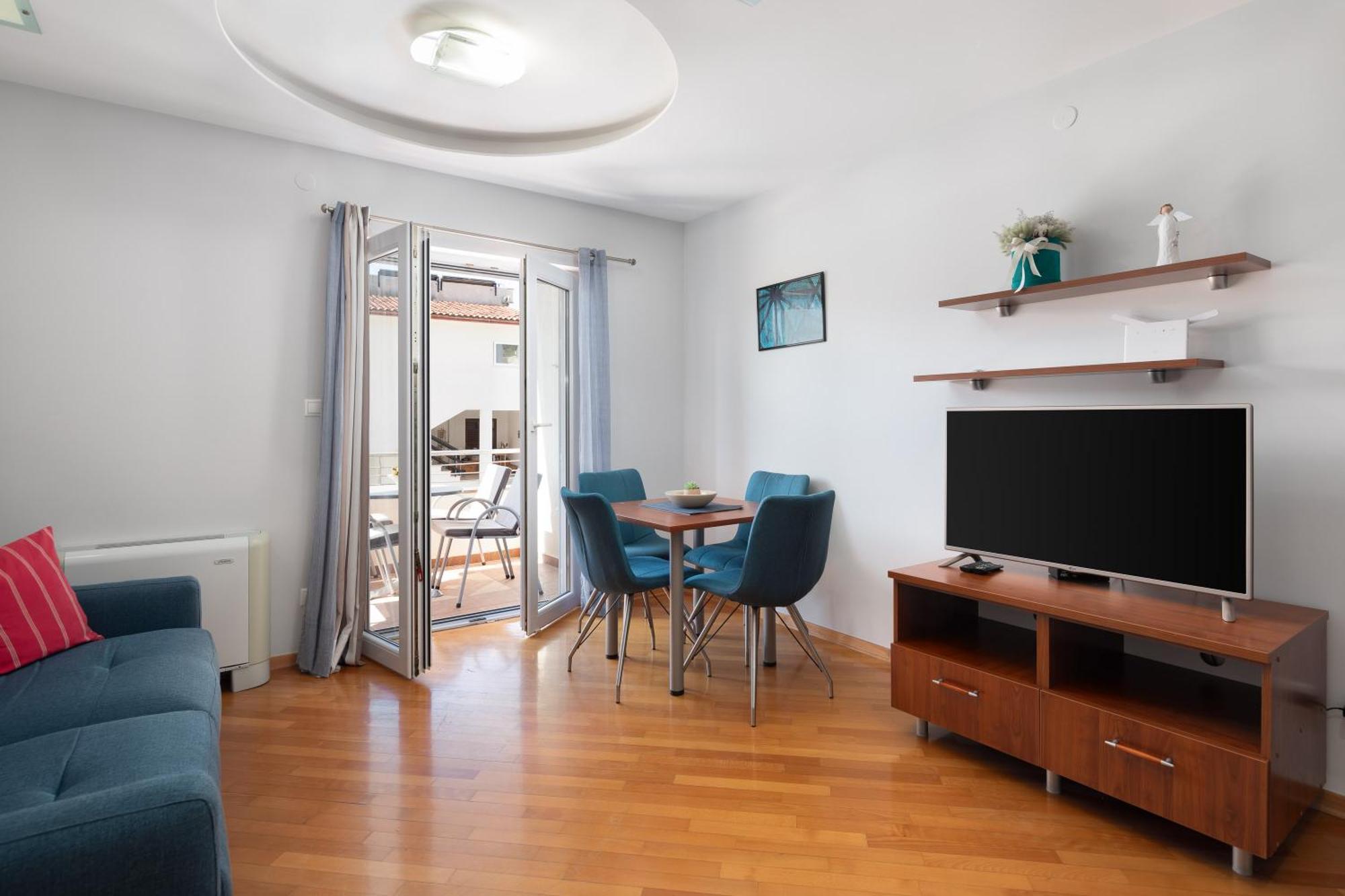 Brkic With Private Parking Apartmán Makarska