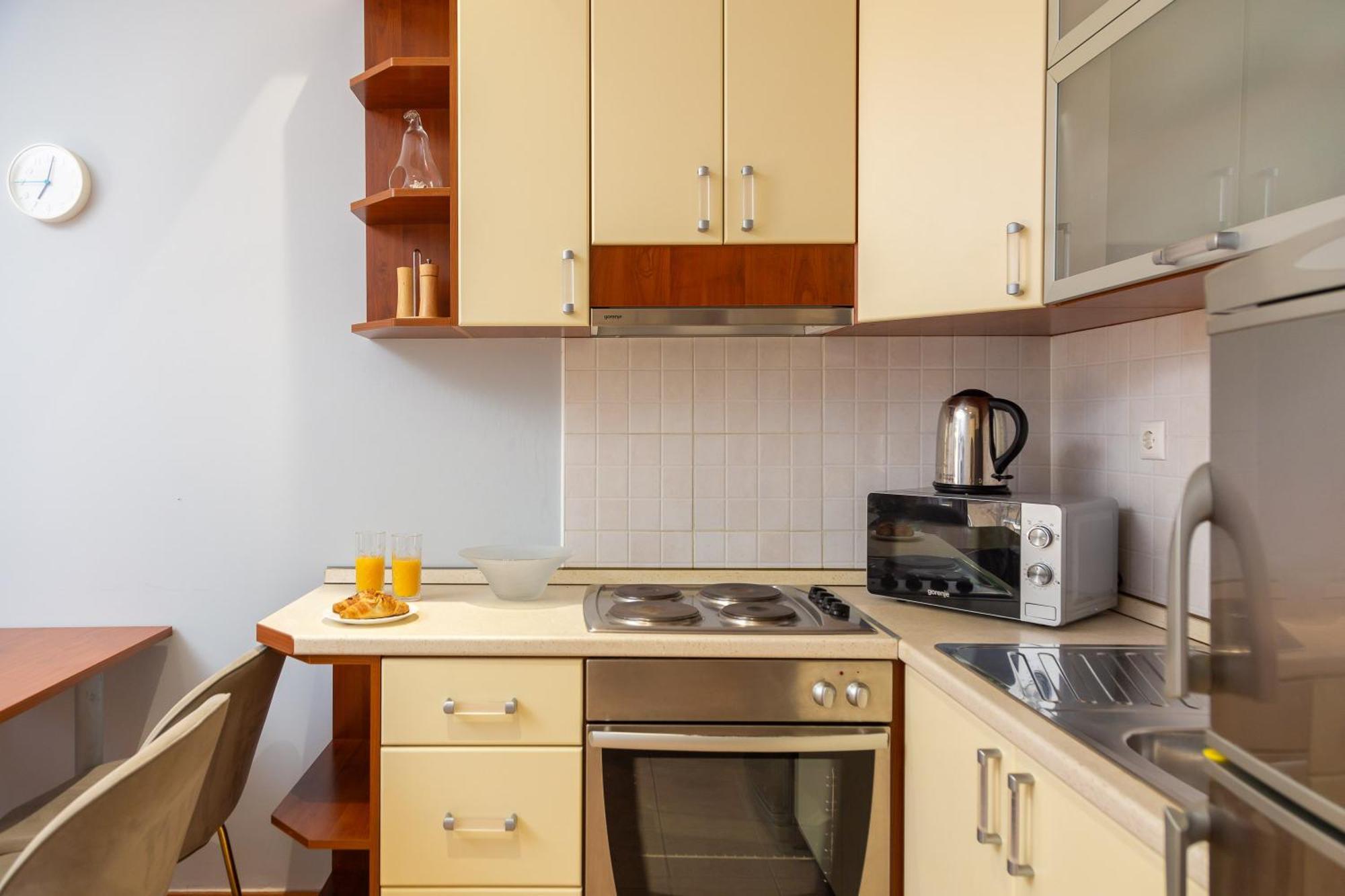 Brkic With Private Parking Apartmán