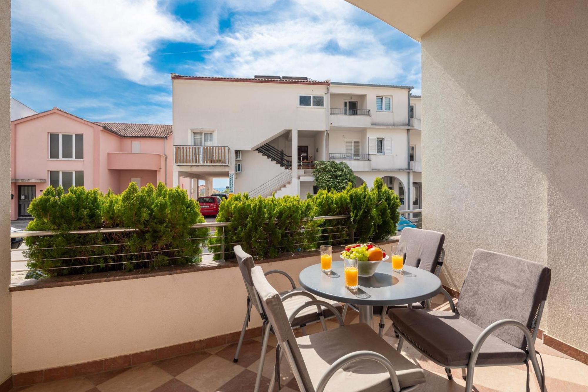 Apartmán Brkic With Private Parking Makarska